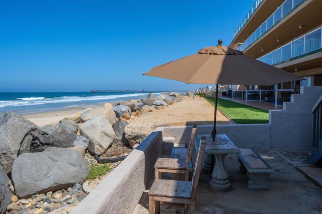 1460 Seacoast Drive, Imperial Beach CA: https://media.crmls.org/mediaz/b650a9dc-e825-4bbe-800c-f8e064198b2e.jpg