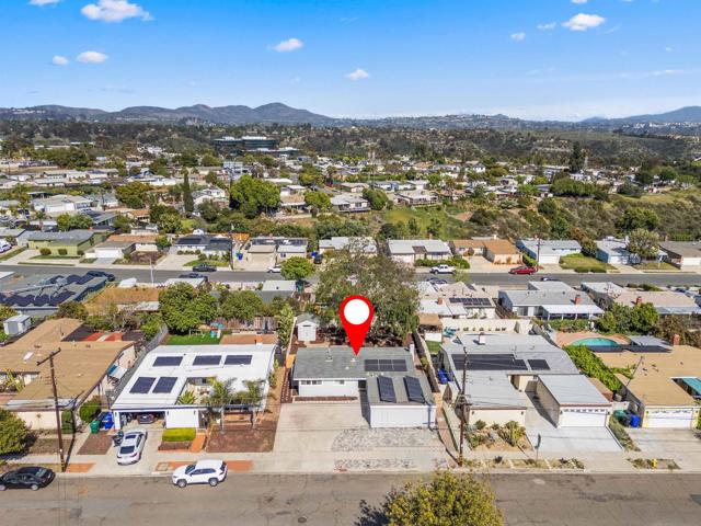 3449 Marathon Drive, San Diego CA: https://media.crmls.org/mediaz/b650f1f4-8f72-484e-a0ee-dfbd1b97ce4b.jpg