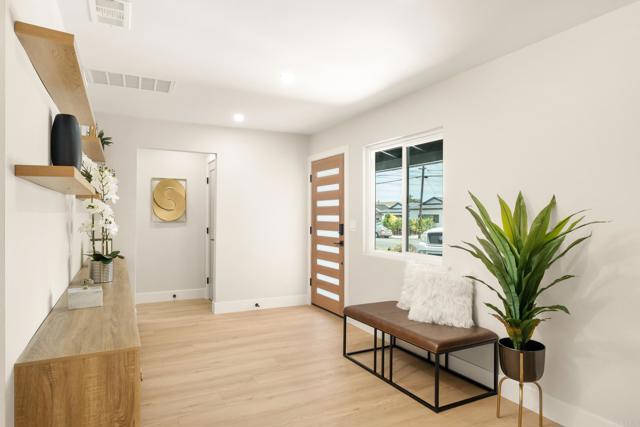 Detail Gallery Image 8 of 34 For 5266 Diane Ave, San Diego,  CA 92117 - 3 Beds | 2 Baths
