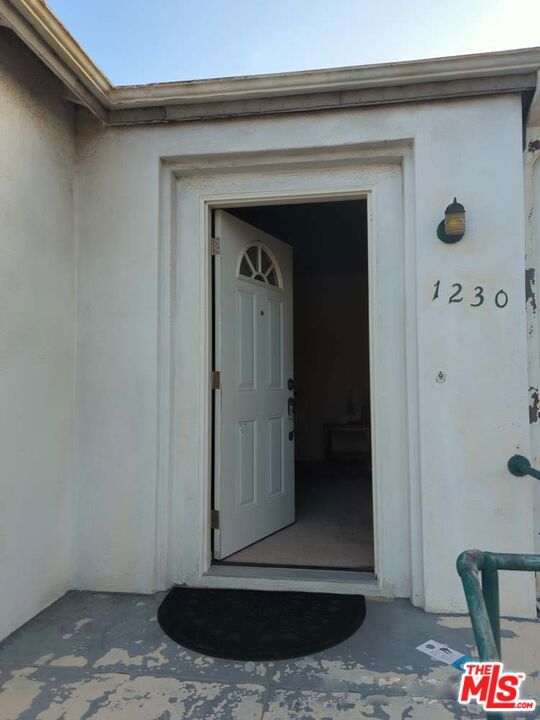 1230 Dorothy Drive photo 4