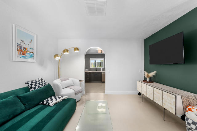 17319 Keith Street, Palm Springs CA: https://media.crmls.org/mediaz/b652060a-d34f-4010-b30d-e1e592cfee85.jpg