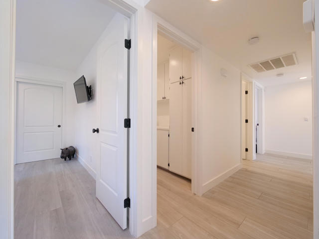 7529 Regency Drive, Palm Springs CA: https://media.crmls.org/mediaz/b6520661-6cda-4b5c-9db8-3fa761d8defe.jpg