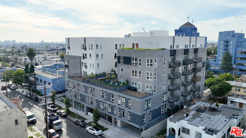 1325 N New Hampshire Avenue #308