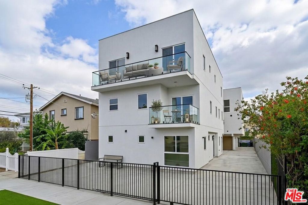 1108 Queen Anne Place