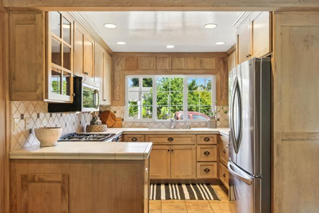 711 Riverview Drive, Capitola CA: https://media.crmls.org/mediaz/b652c328-f13c-46f0-932e-72afafb2d934.jpg