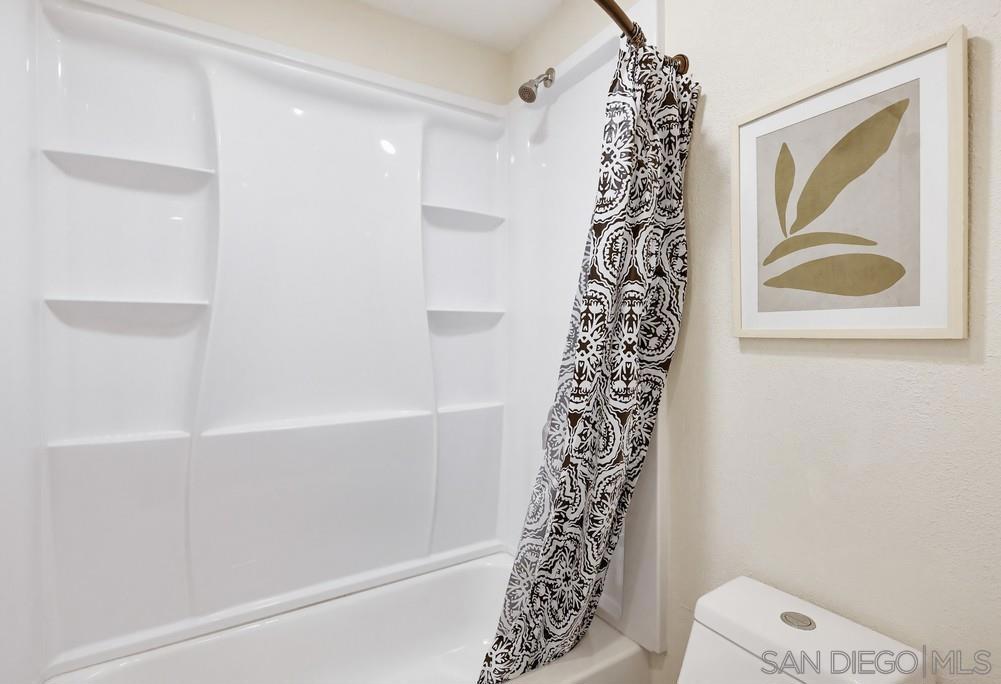 1605 Hotel Circle - photo 19