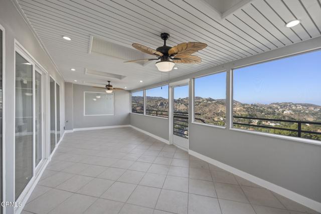 40 Saddlebow Road, Bell Canyon CA: https://media.crmls.org/mediaz/b654e0b9-a375-4120-820d-50327bf3cf4a.jpg