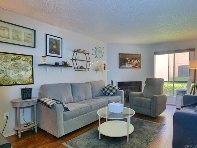 12553 Mapleview Street, Lakeside CA: https://media.crmls.org/mediaz/b65588b4-7aa8-43c0-af13-e6bba6d34b5a.jpg