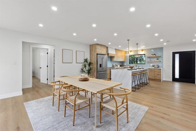Image 11 of 34 For 6117 La Jolla Boulevard