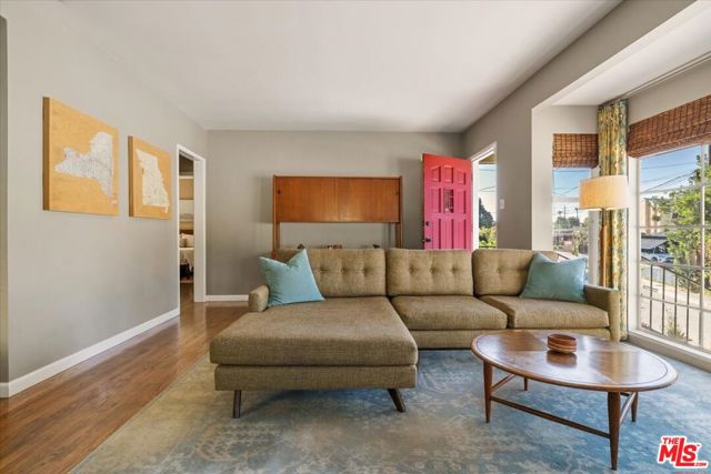 340 S Madison Way, Glendale CA: https://media.crmls.org/mediaz/b65775f5-2a0c-42a0-97ff-45f99be66f84.jpg