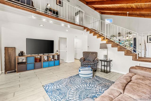 507 9Th St, Ramona CA: https://media.crmls.org/mediaz/b65793cb-ad28-4566-b1cf-0de2f627cc30.jpg
