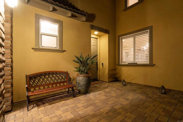 3753 Bergen Peak Place, Carlsbad CA: https://media.crmls.org/mediaz/b657d7e2-ba0e-43c8-b3e5-c460e9db60c2.jpg