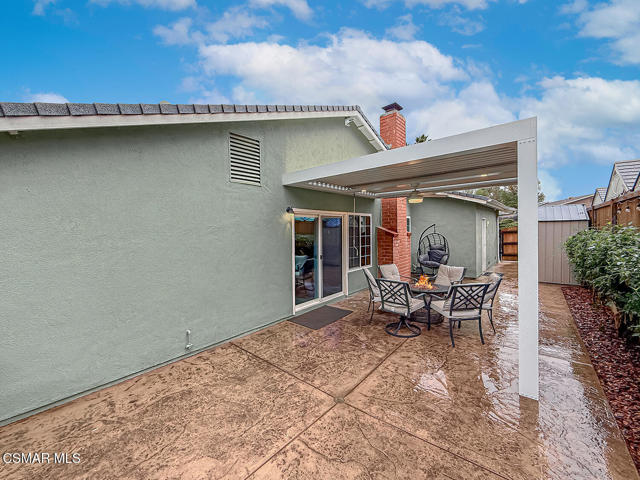 751 Muirfield Avenue, Simi Valley CA: https://media.crmls.org/mediaz/b65a38e3-6070-406b-8bdd-255c30ff618a.jpg