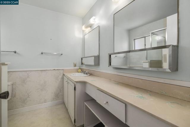 2054 Newton Way, Concord CA: https://media.crmls.org/mediaz/b65a6735-41e4-4c0c-8634-4457c2b94f3c.jpg