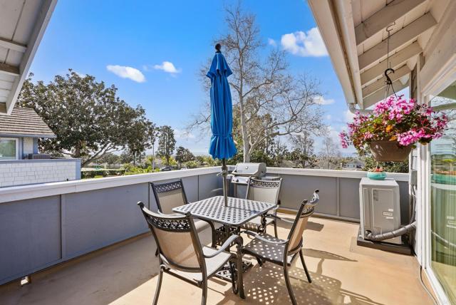 6887 Carnation Drive, Carlsbad CA: https://media.crmls.org/mediaz/b65ad213-7091-497b-8941-09692283c67c.jpg