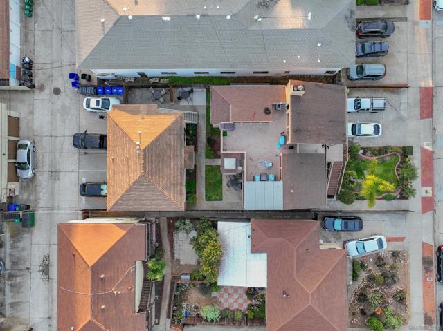 1141 47 Reed Ave, San Diego CA: https://media.crmls.org/mediaz/b65b653c-0513-4cd1-8de3-8f7720c36d65.jpg