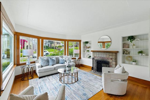 5555 Carlton Street, Oakland CA: https://media.crmls.org/mediaz/b65bc24c-96a5-44f7-9d70-1363293283a4.jpg