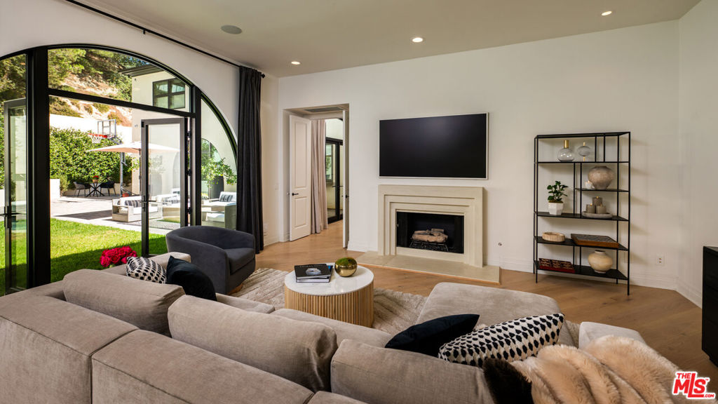 MLS #26985127 image #23