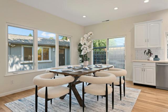 1152 Morton Court, Mountain View CA: https://media.crmls.org/mediaz/b65c7bcf-4758-4f2d-a10e-c7379df7d9d4.jpg