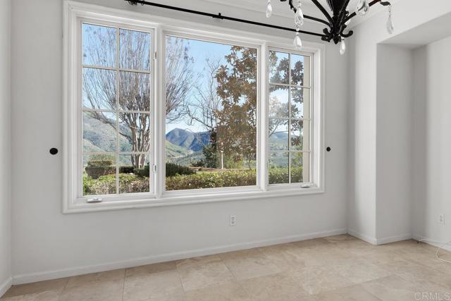 Detail Gallery Image 10 of 53 For 7879 Camino De La Dora, Rancho Santa Fe,  CA 92067 - 4 Beds | 3/1 Baths
