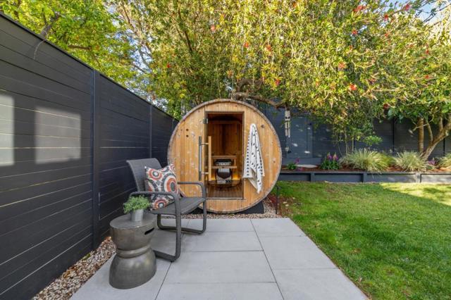 1651 Lexington, San Mateo CA: https://media.crmls.org/mediaz/b65dd2c1-9e50-4511-a6de-e9c6007e0df7.jpg