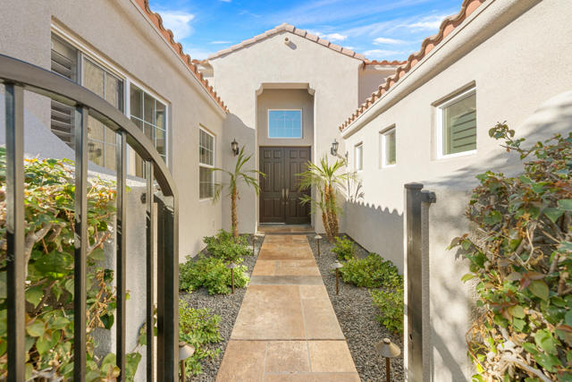 50605 Verano Drive, La Quinta CA: https://media.crmls.org/mediaz/b65df239-6f3e-4f1b-b158-4aa1eed5b115.jpg