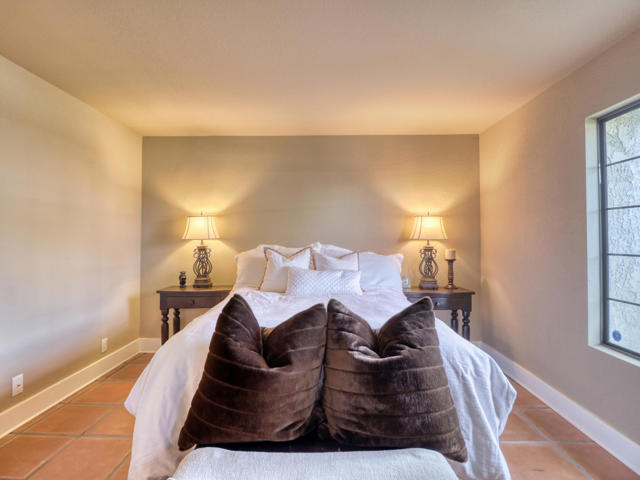 2001 E Camino Parocela, Palm Springs CA: https://media.crmls.org/mediaz/b65e2573-e5f3-41d2-b8d9-481a4c0f50bf.jpg