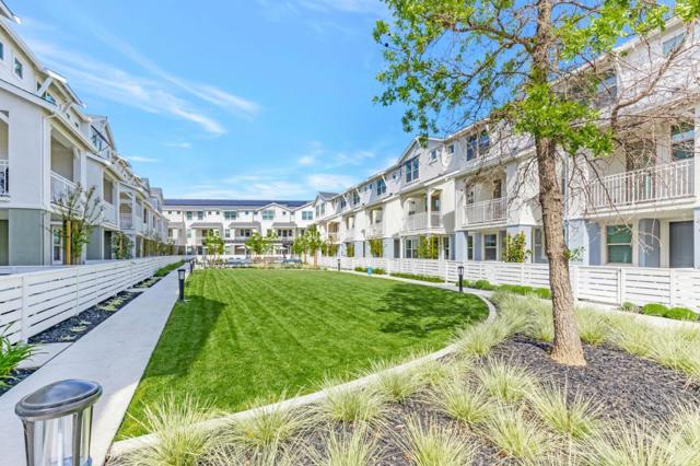 225 Oak Circle, Walnut Creek CA: https://media.crmls.org/mediaz/b65eceac-53fb-4056-96cb-018d60831149.jpg