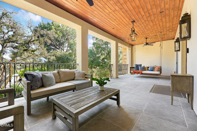 2060 Windover Road, Pasadena CA: https://media.crmls.org/mediaz/b65fb8aa-a048-42f4-a8c4-6860ba798583.jpg