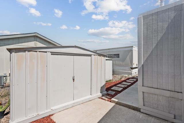 410 S First, El Cajon CA: https://media.crmls.org/mediaz/b65fe977-e3cf-4c98-8348-5c496e2bad1f.jpg