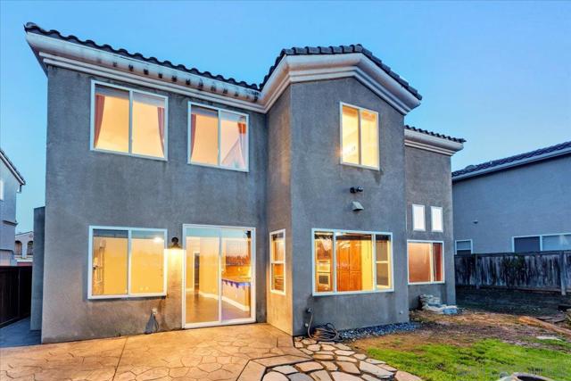 1011 Via Sinuoso, Chula Vista, California 91910, 4 Bedrooms Bedrooms, ,3 BathroomsBathrooms,Single Family Residence,For Sale,Via Sinuoso,250020182SD