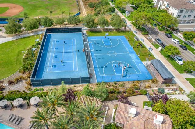 1665 Santa Alexia Avenue, Chula Vista CA: https://media.crmls.org/mediaz/b6611caa-ff37-4ad1-b0a9-383767fcc5f2.jpg
