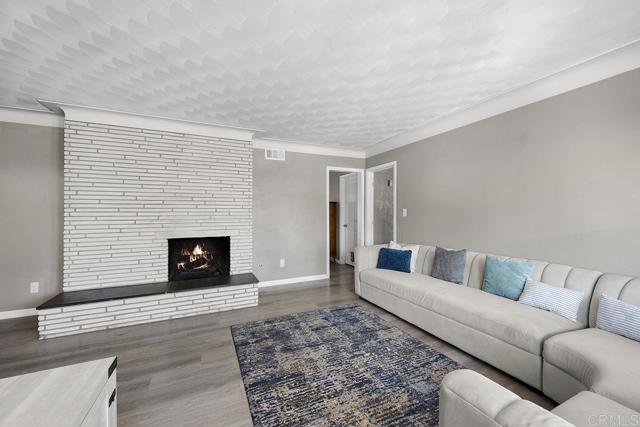 Detail Gallery Image 8 of 37 For 1219 Wren St, San Diego,  CA 92114 - 5 Beds | 4 Baths