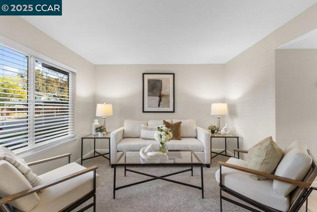 1048 SPRING VALLEY COMMON, Livermore CA: https://media.crmls.org/mediaz/b6618944-8b0d-4476-ba1f-e50ca3bed717.jpg