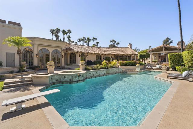14619 Calle Carla, Rancho Santa Fe CA: https://media.crmls.org/mediaz/b6618cf3-81f0-4f77-8464-56697c7b9e63.jpg