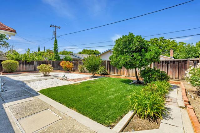 4083 Acapulco Drive, Campbell CA: https://media.crmls.org/mediaz/b661cd5e-d39e-442b-bfad-efc3b24675e8.jpg