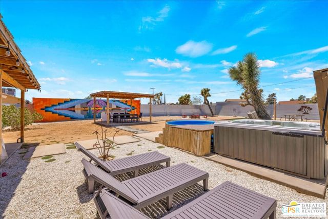 3662 Balsa Avenue, Yucca Valley CA: https://media.crmls.org/mediaz/b662b235-6c31-445b-83c4-eec0195e97de.jpg