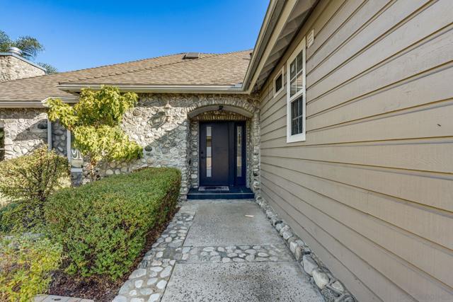 Image 5 of 67 For 2608 La Costa Ave