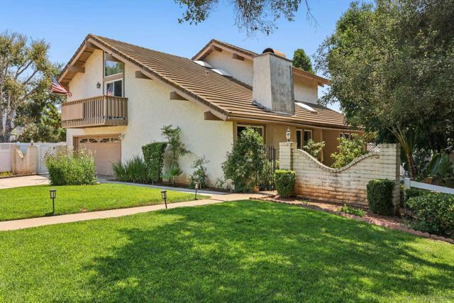 2807 Carlton Way, Fallbrook CA: https://media.crmls.org/mediaz/b666d24c-474d-4eb4-a8f4-f33660cce1da.jpg