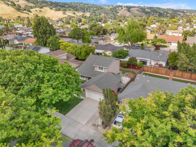 6263 Mahan Drive, San Jose CA: https://media.crmls.org/mediaz/b6681ee2-33fd-4f1e-8e77-87ae8e71e412.jpg