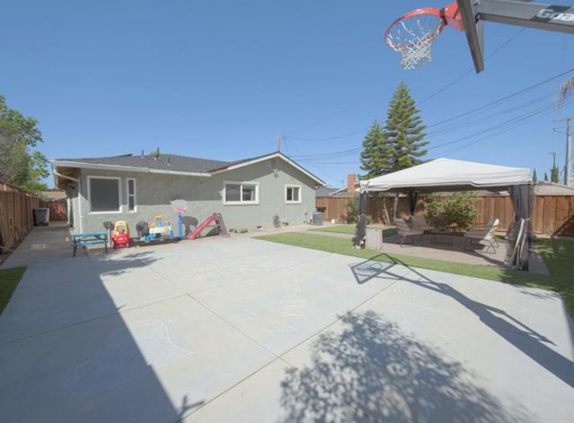 3432 Dominick Court, San Jose CA: https://media.crmls.org/mediaz/b6693fc7-9470-42ff-ab8f-950b97cc2289.jpg