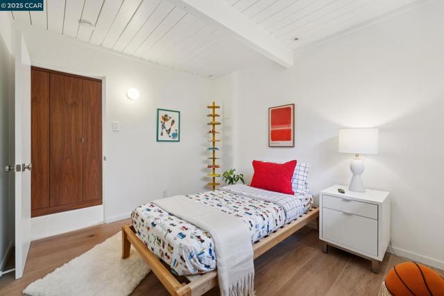 206 Santa Fe Dr, Walnut Creek CA: https://media.crmls.org/mediaz/b6695ab2-ff3f-4e2b-850c-56bf3a7c354e.jpg
