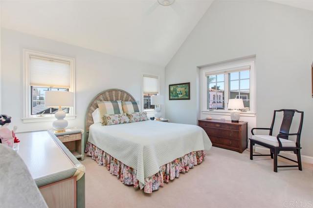 Detail Gallery Image 6 of 12 For 958 a Ave, Coronado,  CA 92118 - 3 Beds | 3 Baths