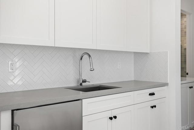 1216 Stonemark Place, Vista CA: https://media.crmls.org/mediaz/b66a18a9-0e97-49b9-a619-52c432c7a073.jpg