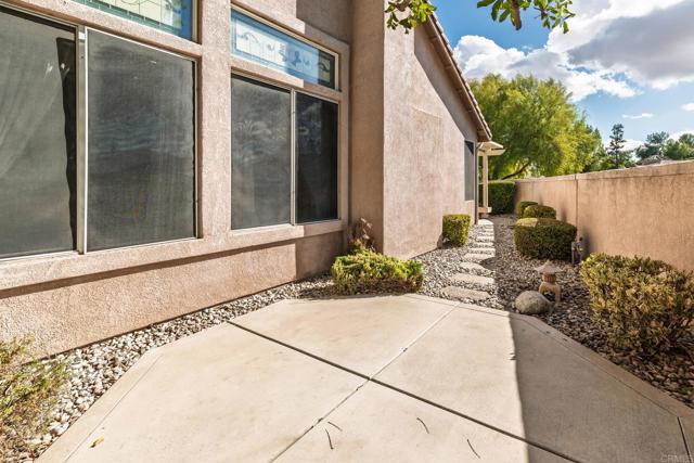 Detail Gallery Image 11 of 56 For 28571 Coolwater Ct, Menifee,  CA 92584 - 2 Beds | 2/1 Baths