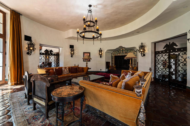 Detail Gallery Image 52 of 75 For 2940 Kuehner Dr, Simi Valley,  CA 93063 - 57 Beds | 40 Baths