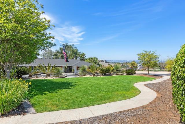 2085 Valley View Boulevard, El Cajon CA: https://media.crmls.org/mediaz/b66c02c0-6e67-46ad-a54e-616f1effea75.jpg