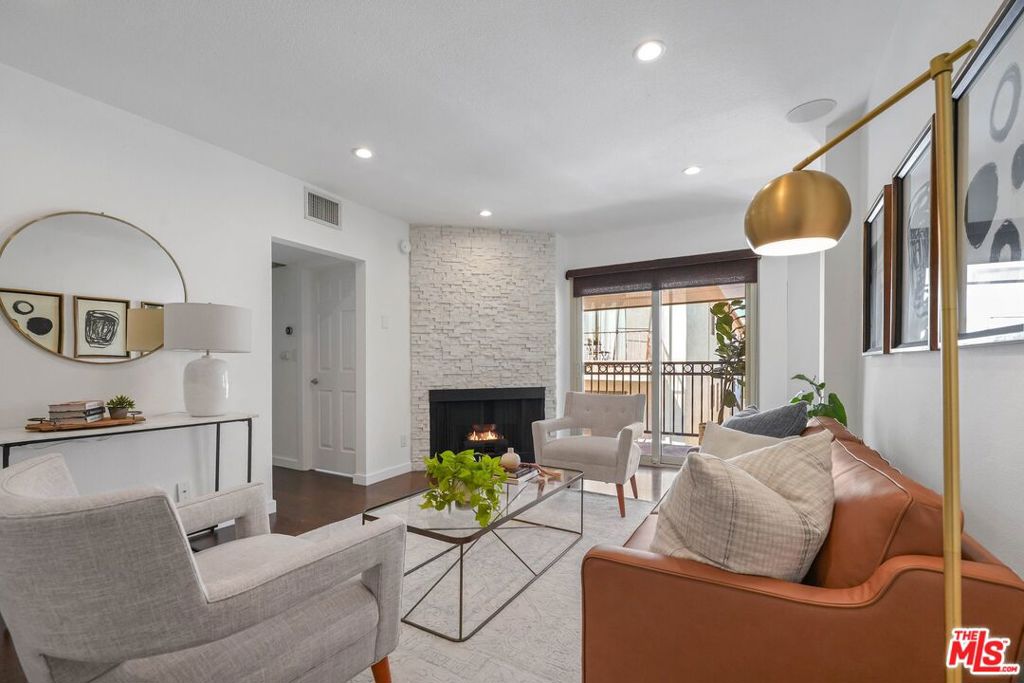 141 S Clark Drive 417, West Hollywood, CA 90048