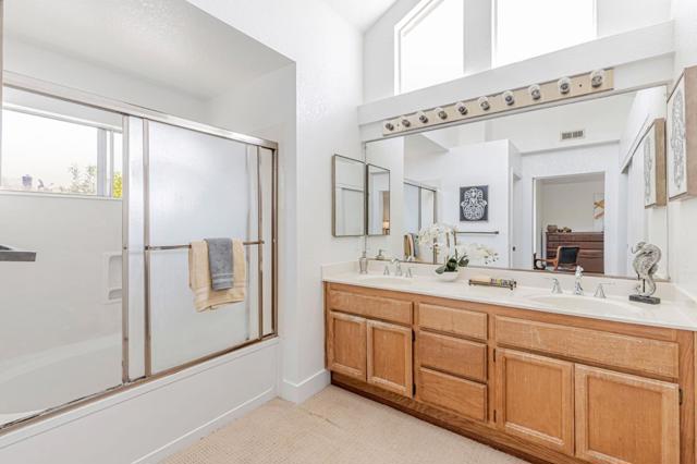 17152 Tassajara Circle, Morgan Hill CA: https://media.crmls.org/mediaz/b66cb154-651e-4b9c-93fa-1d58da208251.jpg
