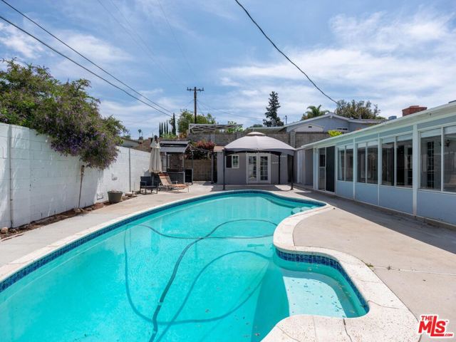 18717 Kimbrough Street, Canyon Country CA: https://media.crmls.org/mediaz/b66ce8f3-46b4-4c12-a7cb-9a52889159ad.jpg